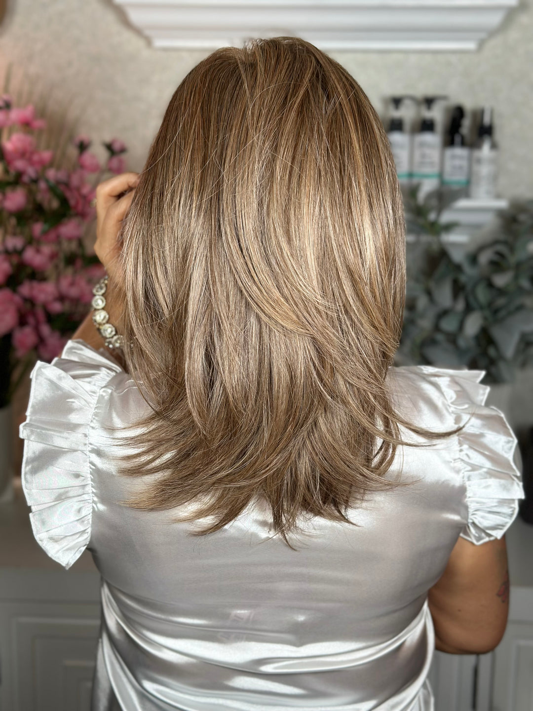 ELEGANCE AWAITS - Almond Swirl