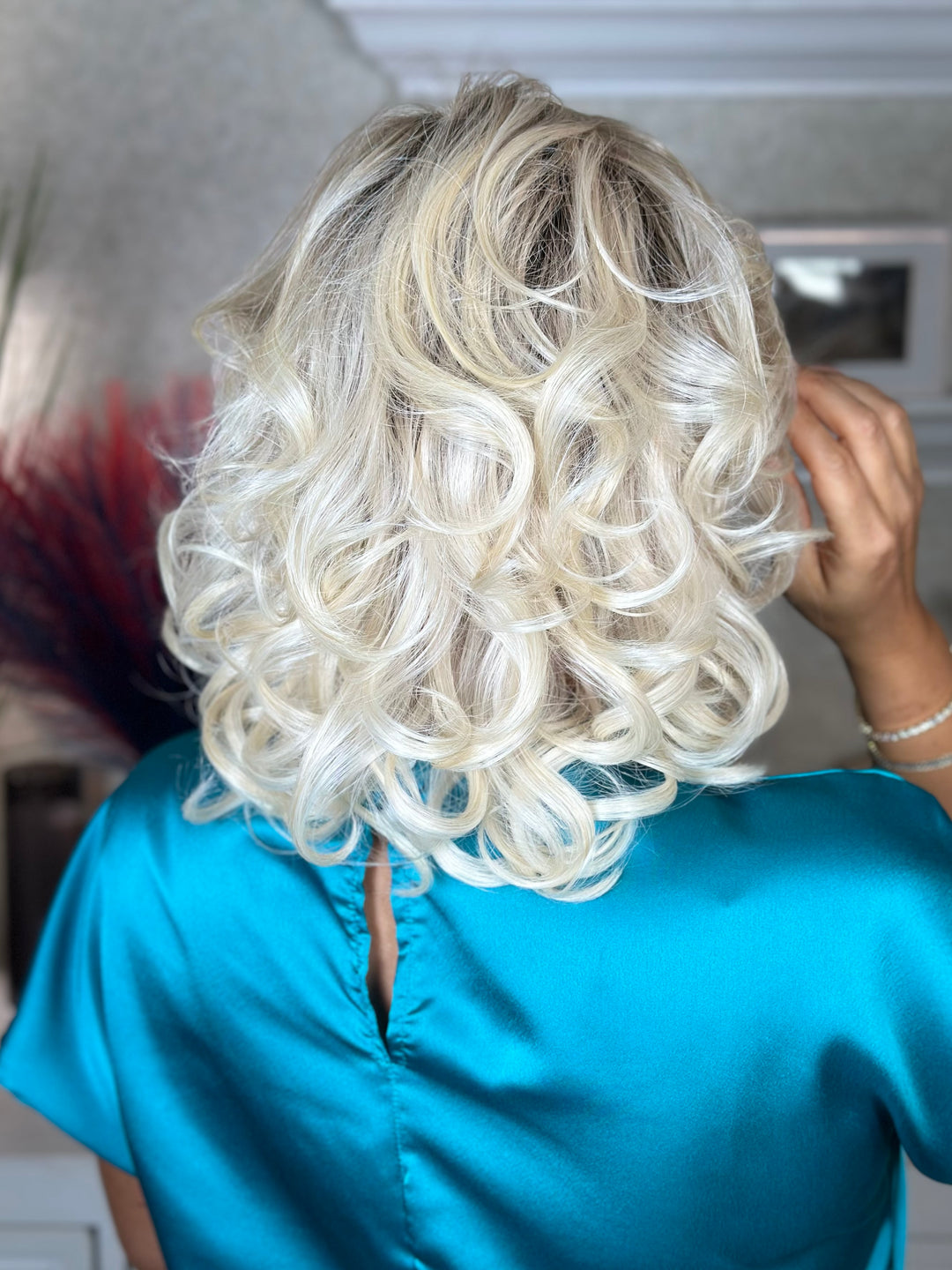 PICTURE PERFECT - Hollywood Blonde