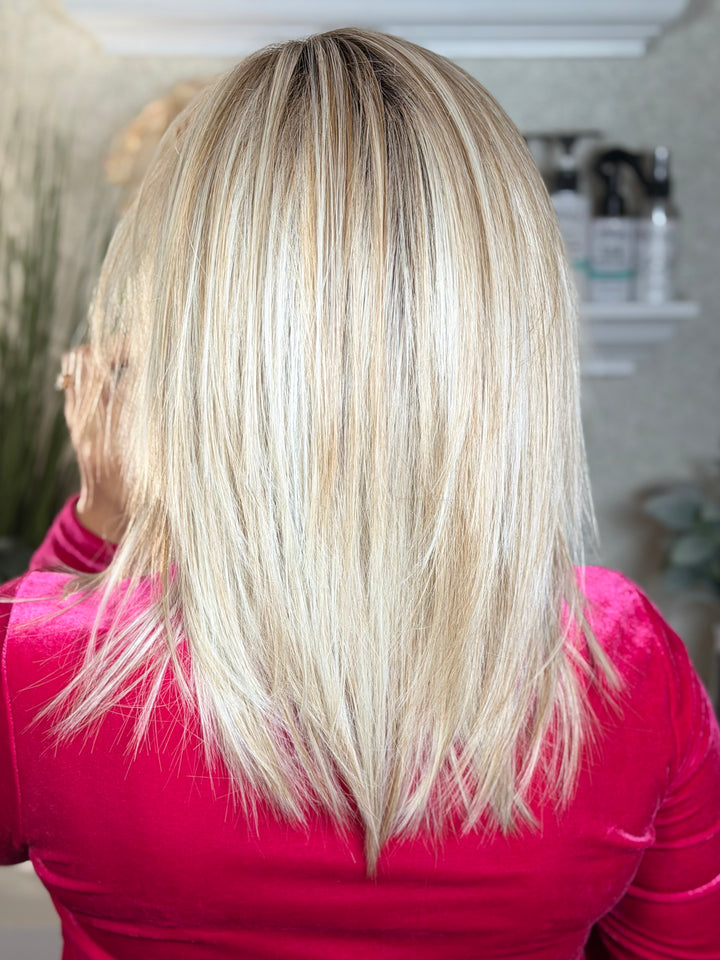SWEET SURPRISE - Sandy Blonde