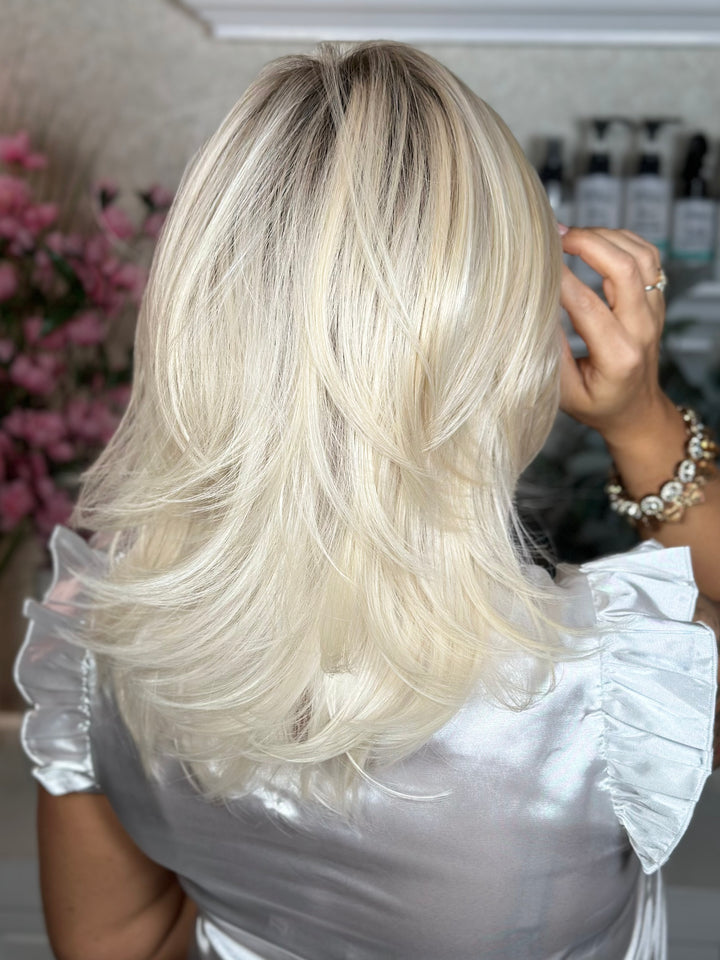 ELEGANCE AWAITS - Hollywood Blonde