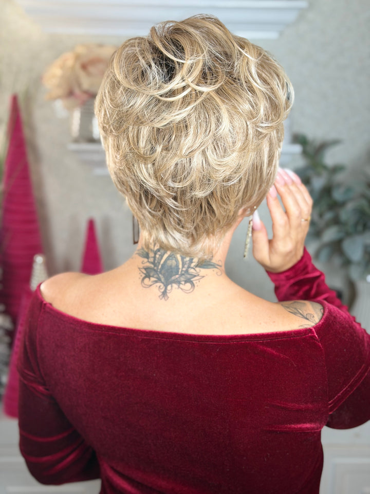 NEWS BREAK - Sunlit Beige Blonde