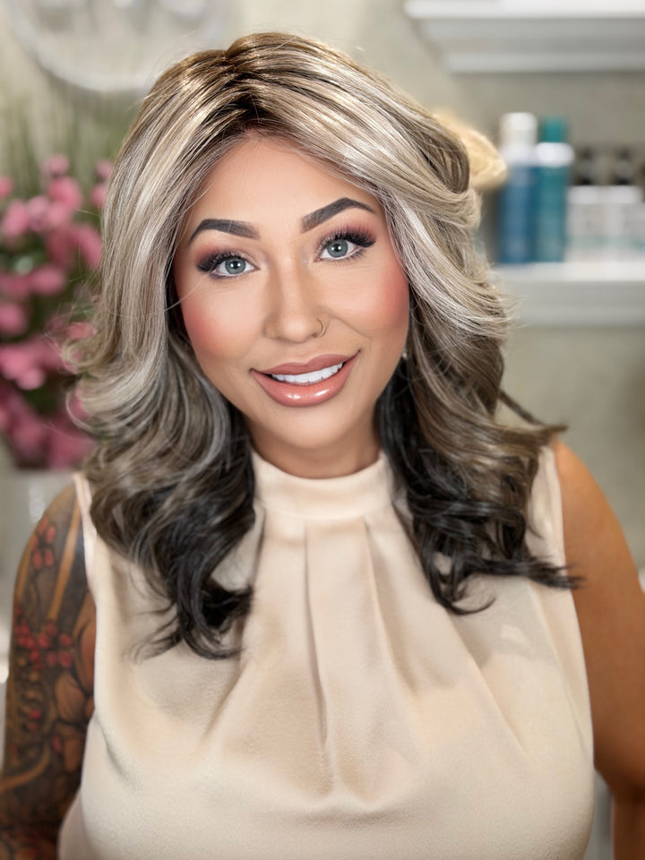 HOT COMMODITY - Sandy Silver
