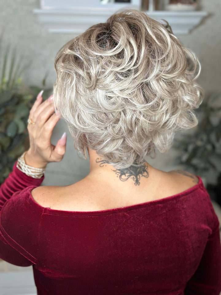 SOFT FOCUS - Dove Grey