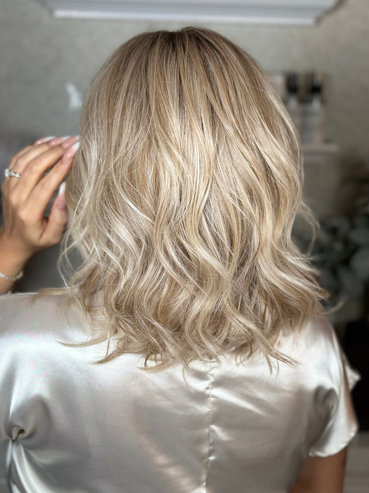 COASTAL CHARM - Neutral Sand Blonde