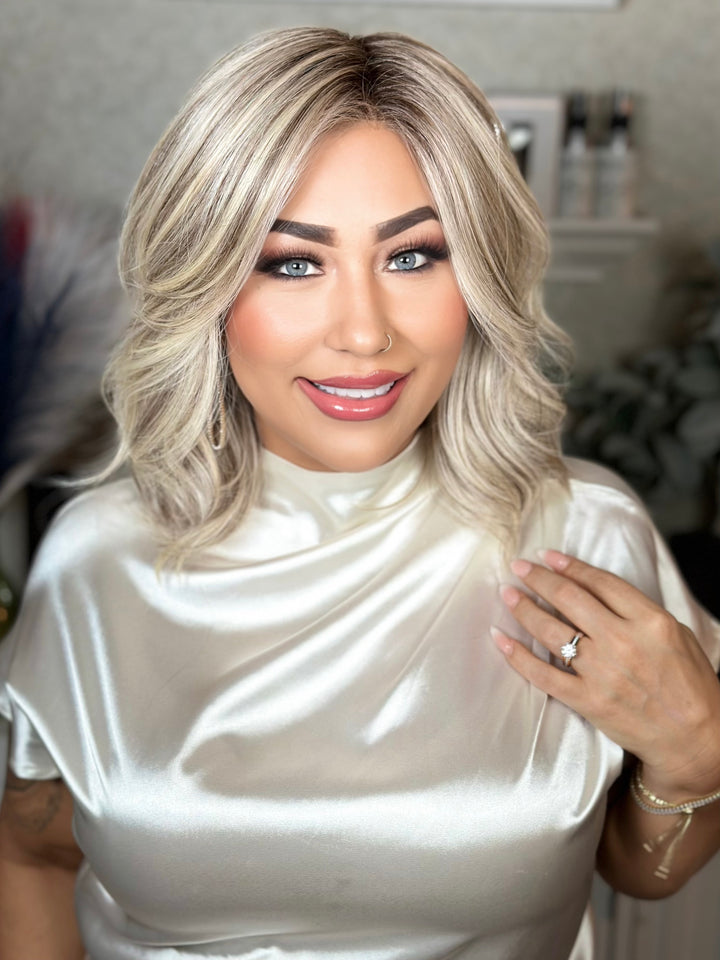 COASTAL CHARM - Toasted Coconut Blonde
