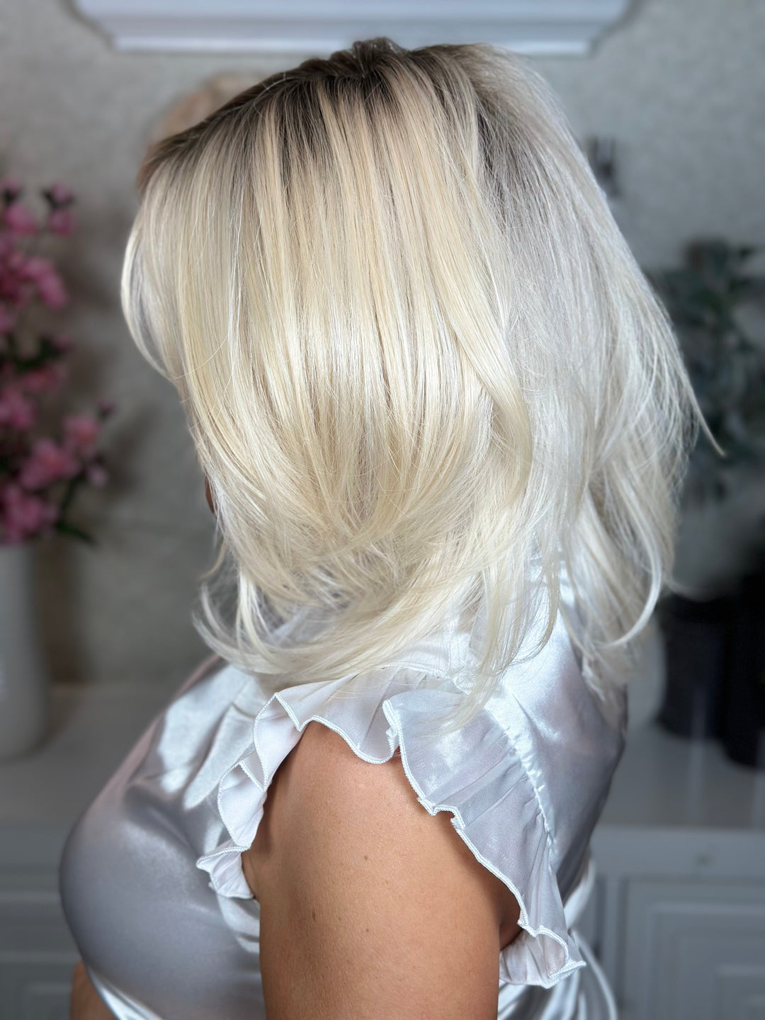 ELEGANCE AWAITS - Hollywood Blonde