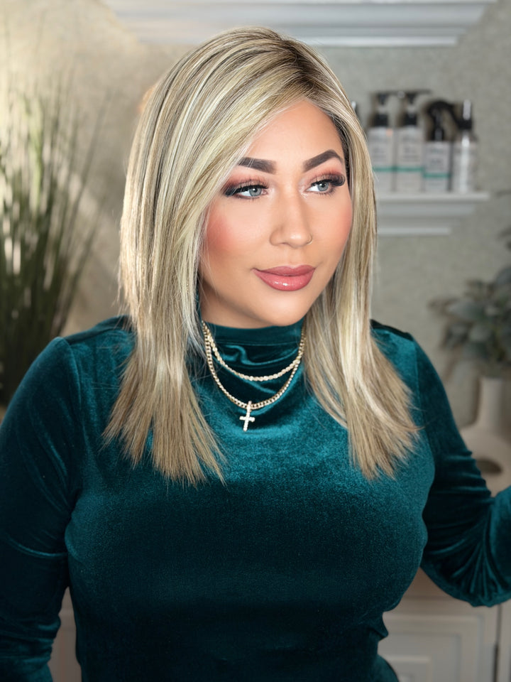 RUNWAY WALK - Frosted Blonde