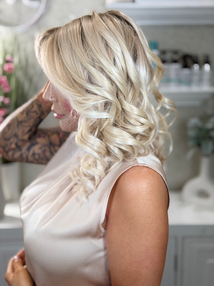 HOT COMMODITY - Hollywood Blonde