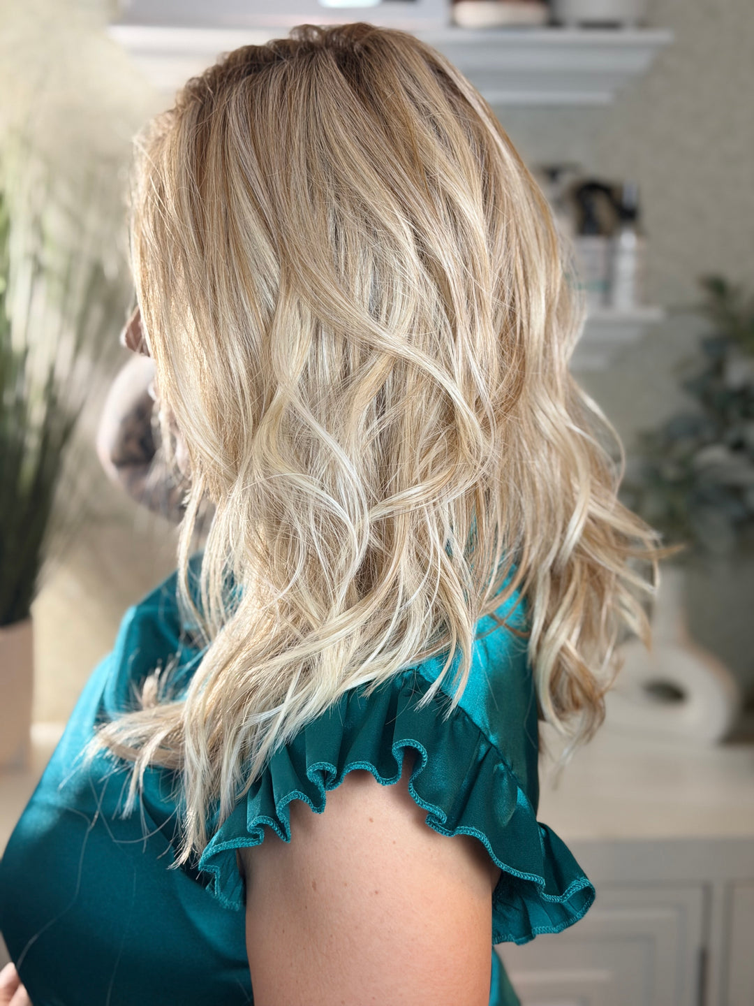 FASHION FORWARD - Neutral Sand Blonde