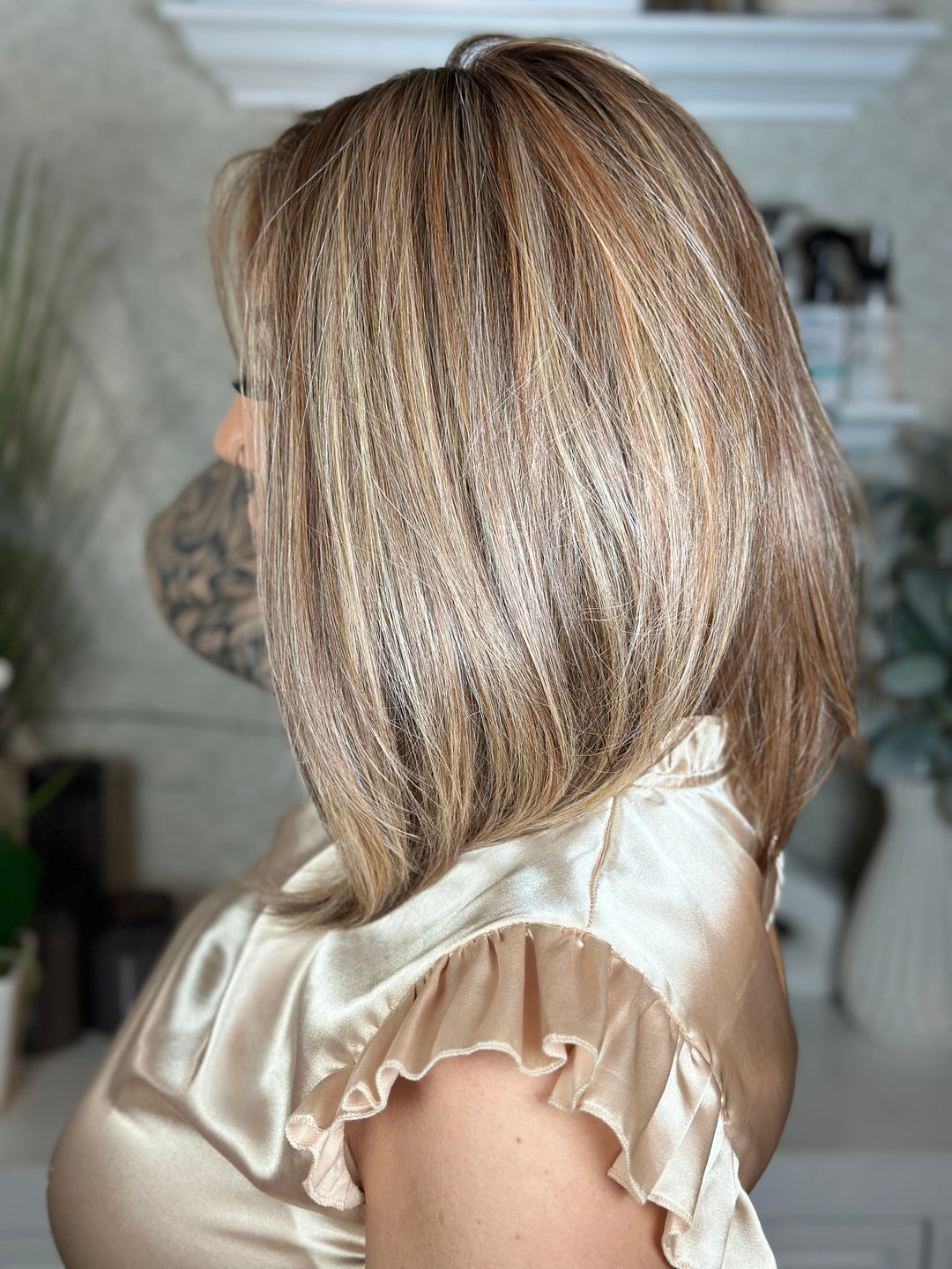 SHOW STOPPER - Toasted Almond