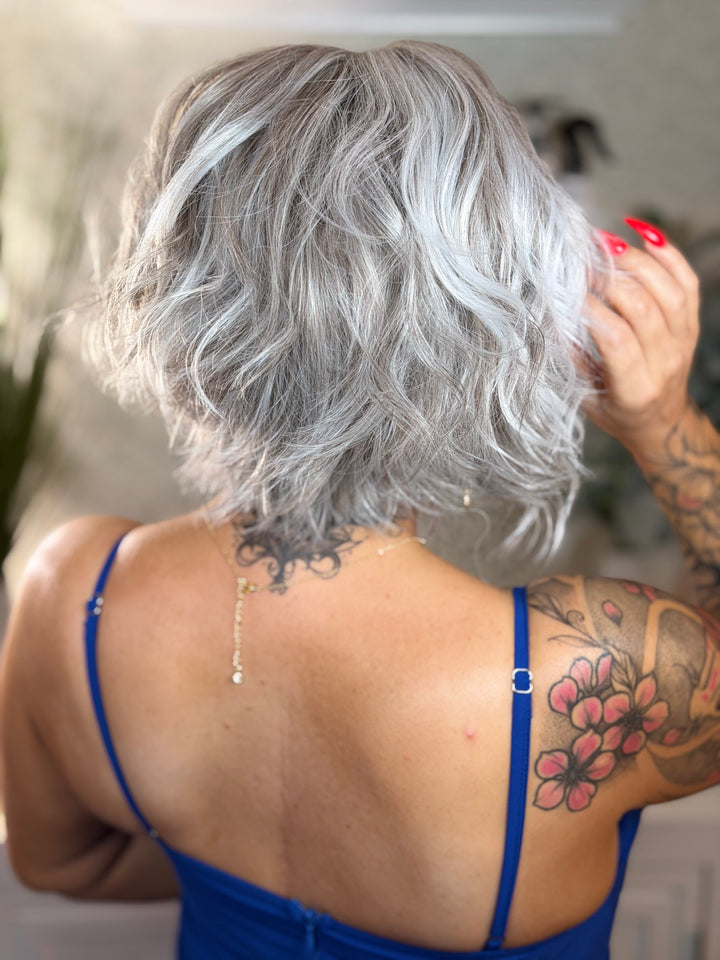 BOLD MOVE - Burnished Grey