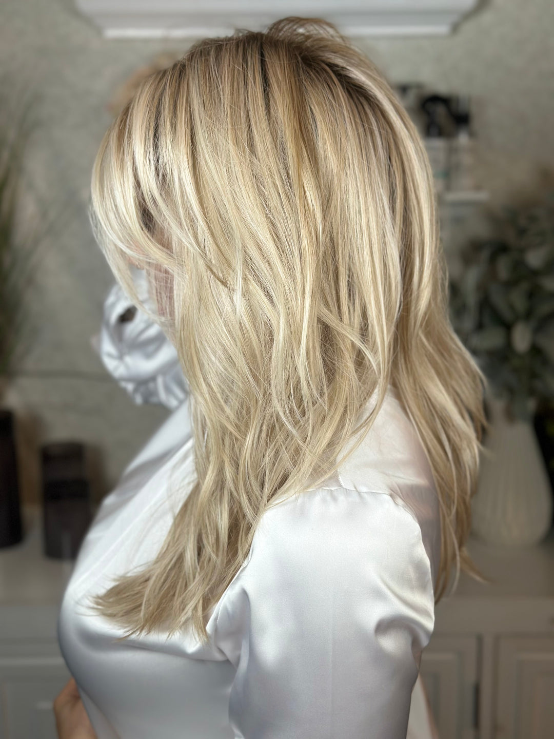 SECRET LIASON - Paparazzi Blonde