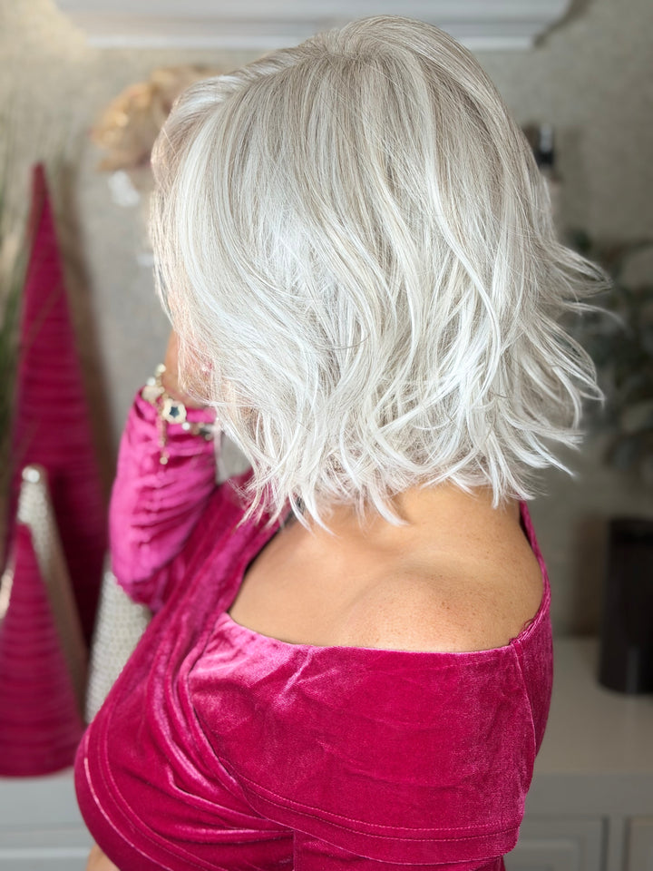 CALLING COMPLIMENTS - Burnished Snow