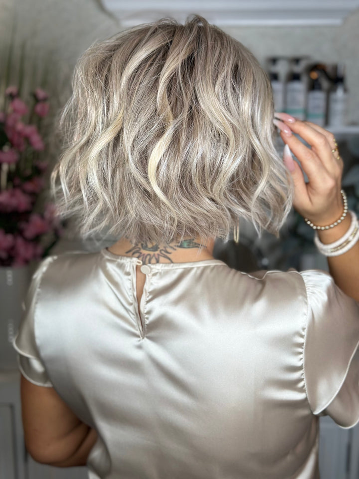 FIRST CLASS - Toasted Coconut Blonde