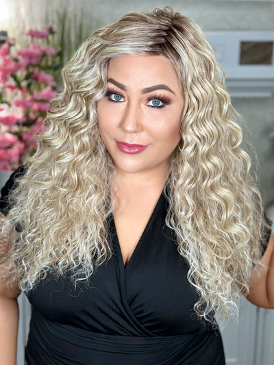 GLAM OUT - Sandy Blonde