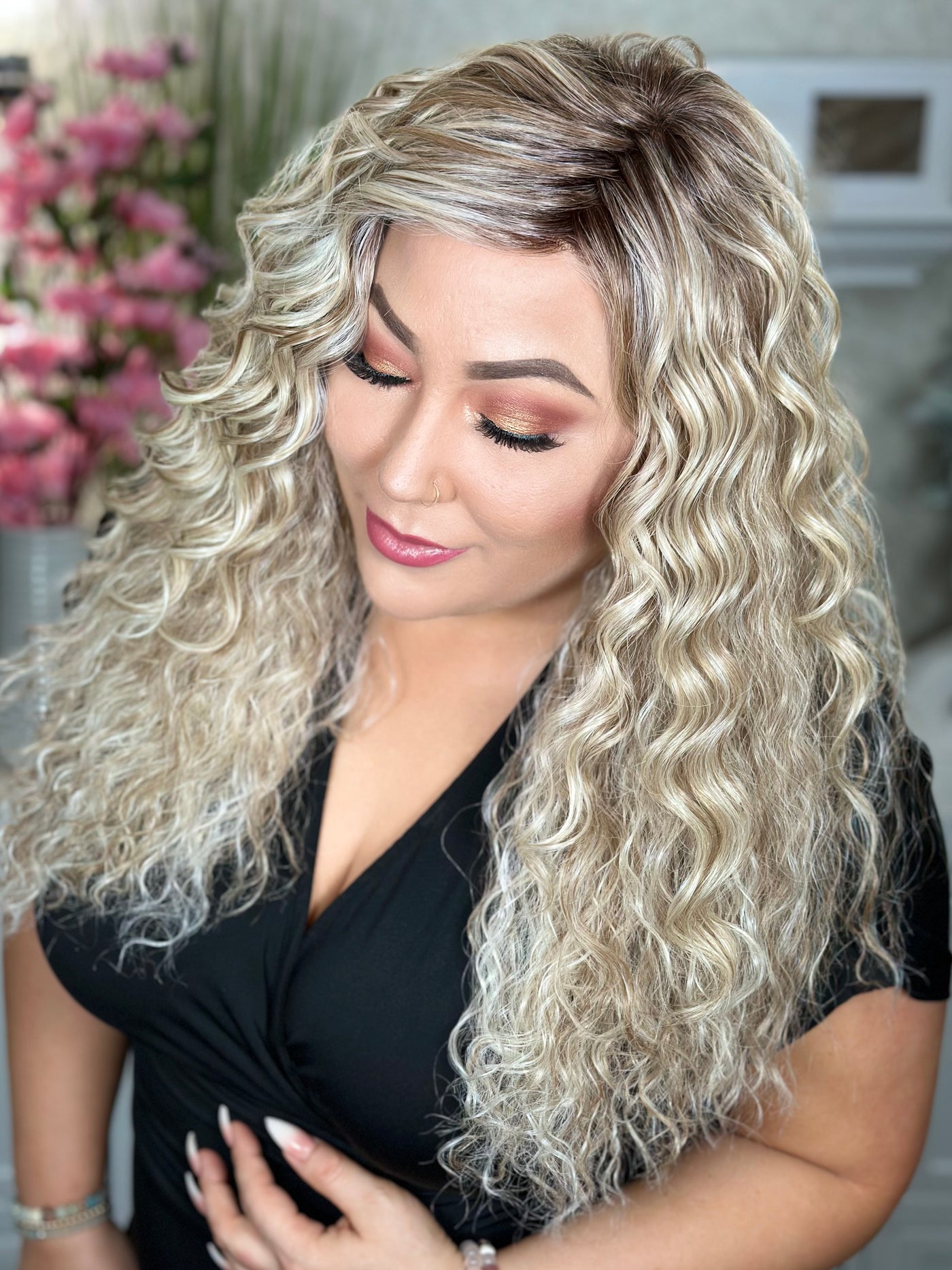 GLAM OUT - Sandy Blonde
