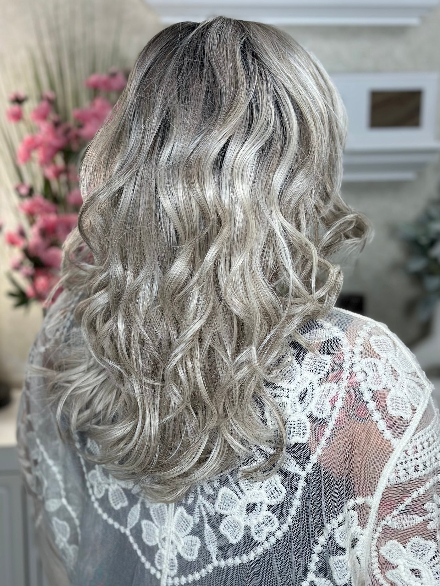 LAVISH LIFESTYLE - Stone Blonde
