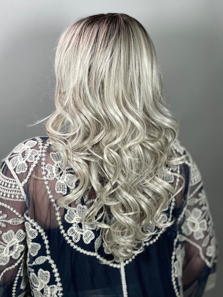 LUXURY WIG FATAL ATTRACTION (LUXE) - Stone Blonde