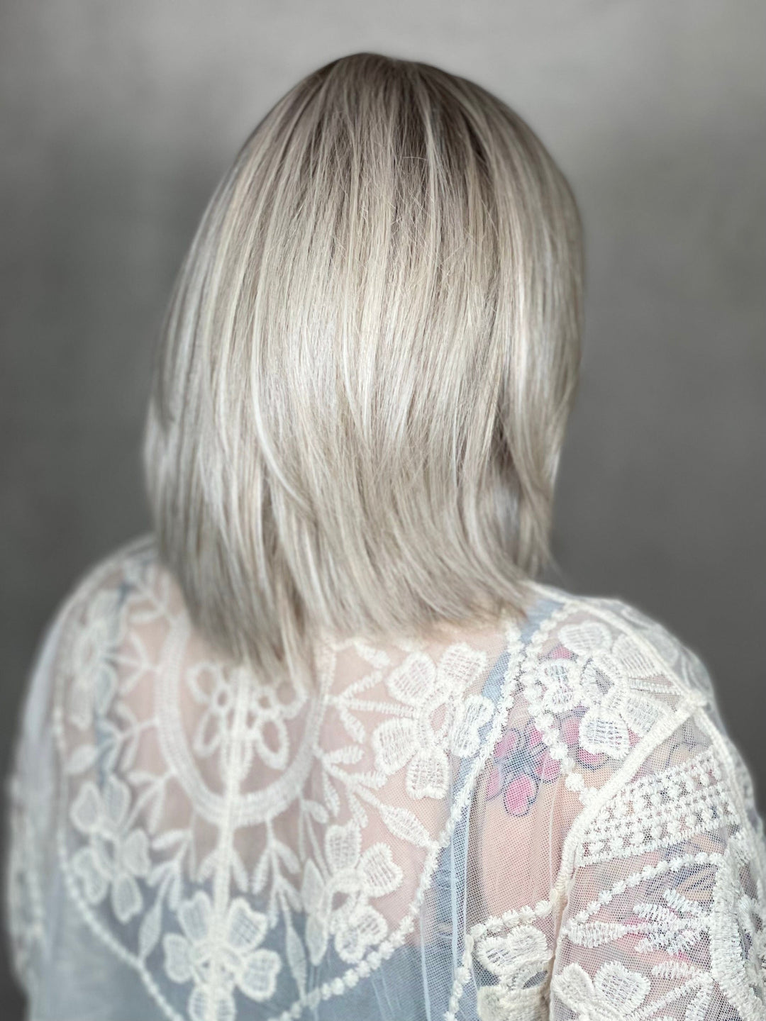 LUXURY WIG GOAL DRIVEN (LUXE) - Ash Blonde